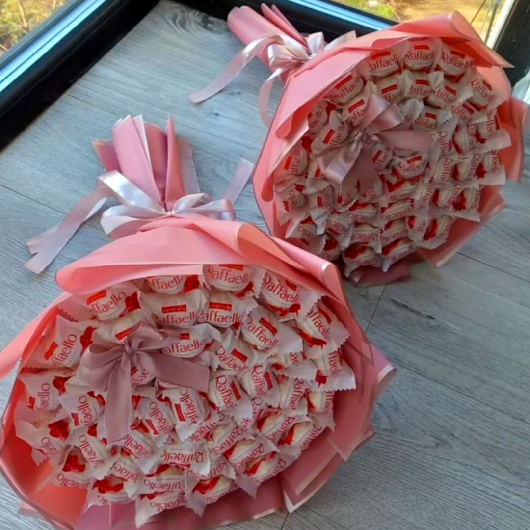دسته گل شکلات رافائلو