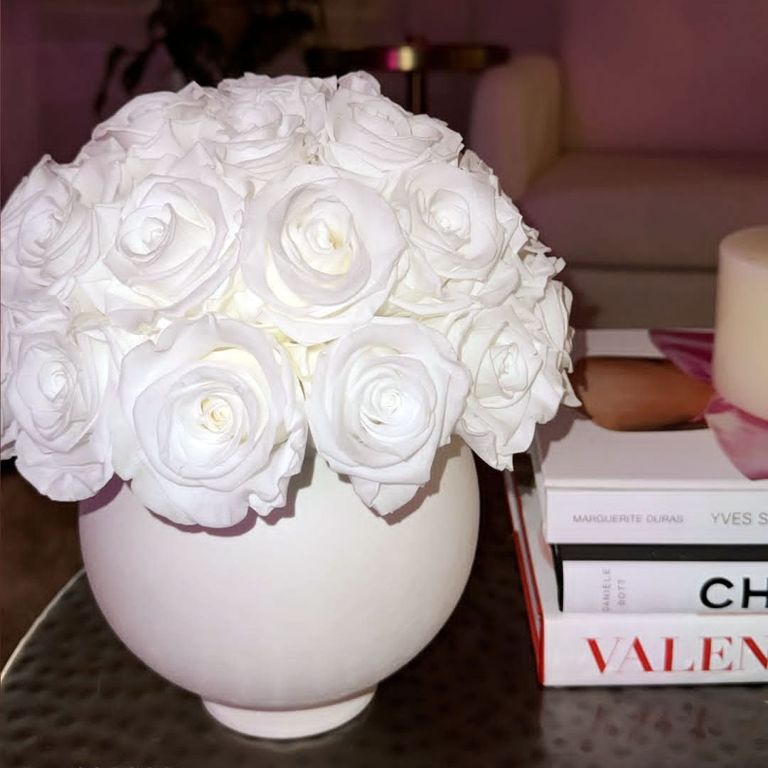 گل رز سفید عاشقانه هلندی 25 شاخه در گلدان